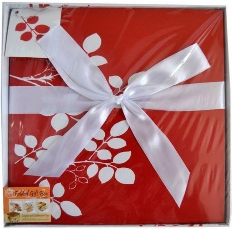 

Коробка подарочная Golden Gift ЦВЕТОЧНЫЙ УЗОР 30x30x29 см PW1054/305