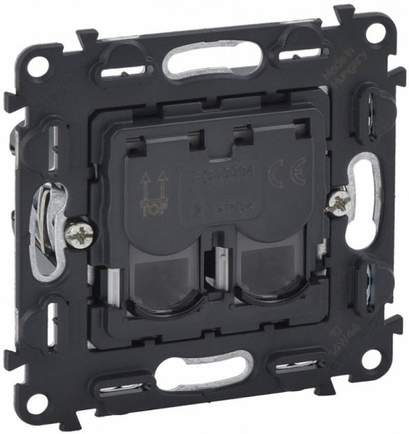 

Розетка Legrand Valena In'Matic двойная RJ-45 UTP кат.5е 753041