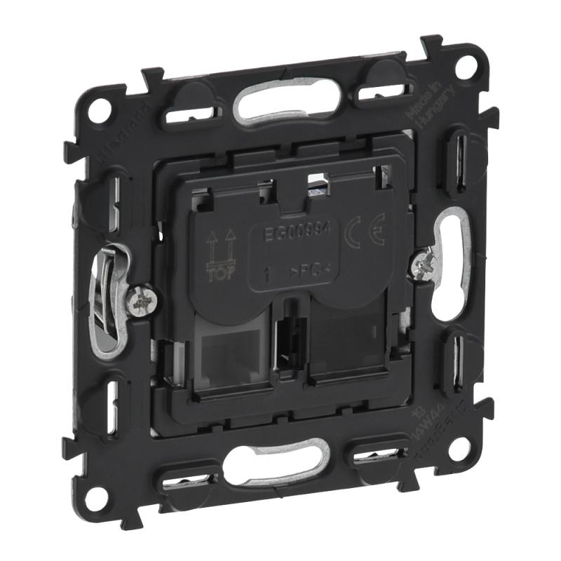 

Розетка Legrand Valena In'Matic RJ-45 UTP кат.5е 753070
