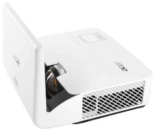 

Acer projector U5220, DLP 3D, XGA, 3000Lm, 13000/1, HDMI, RJ45, 2x10W, incl wall mount kit, 5.5Kg, E