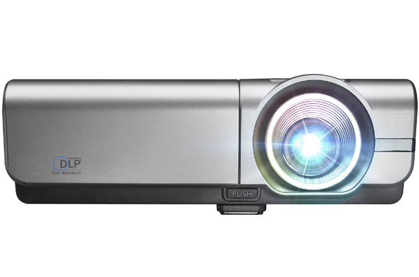 

Проектор Optoma X600 Silver DLP / 1024 х 768 / 4:3 / 6000 Lm / 10000:1