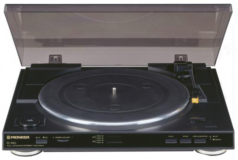

Проигрыватель винила Pioneer PL-990 черный