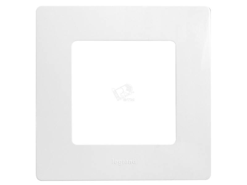 

Рамка Legrand Etika 1 поста белая 672501