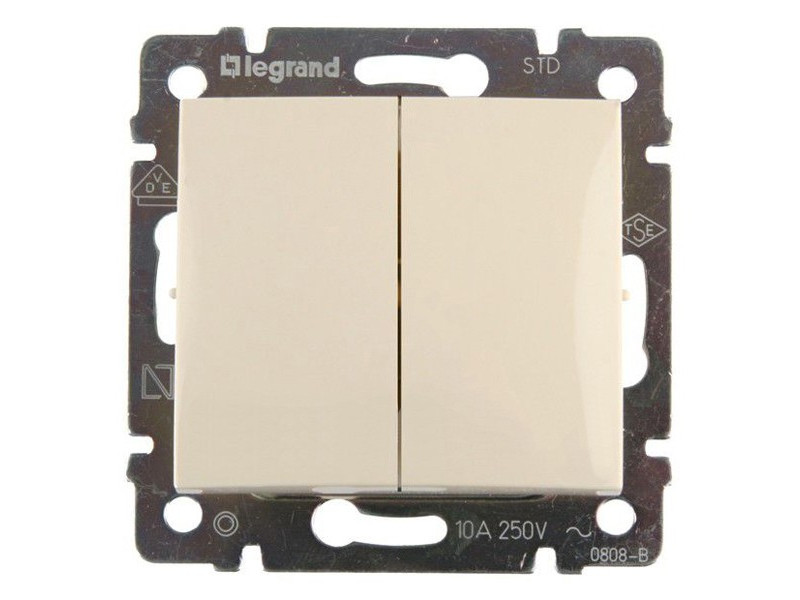 

Выключатель Legrand Valena 2-клавишный слоновая кость 774305