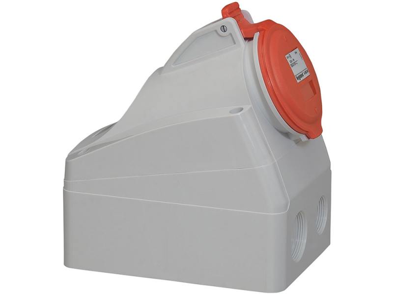 

Розетка Legrand накладная IP44 3К+Н+З 380В 555259