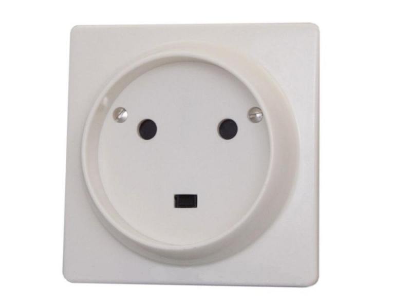 

Розетка Legrand 2К+З 32А с защитными шторками слоновая кость 55812
