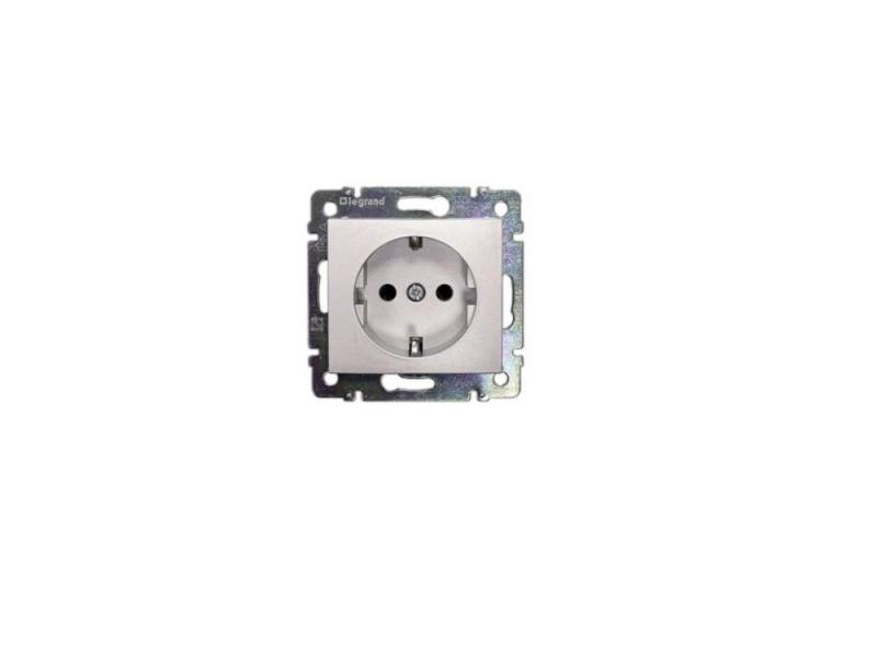 

Розетка Legrand Valena 2Р+Т алюминий 770121