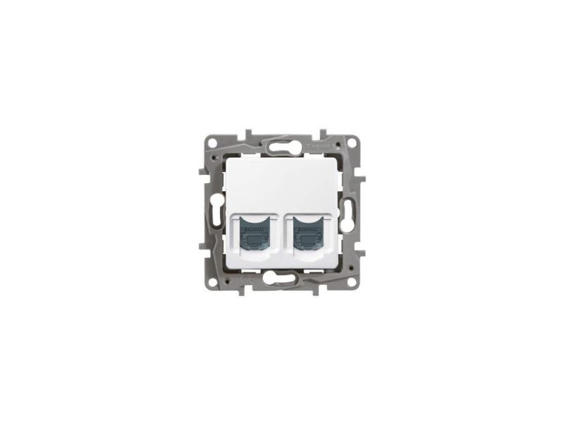 

Розетка информационная Legrand Etika 2ХRJ45 к.6 UTP белый 672254