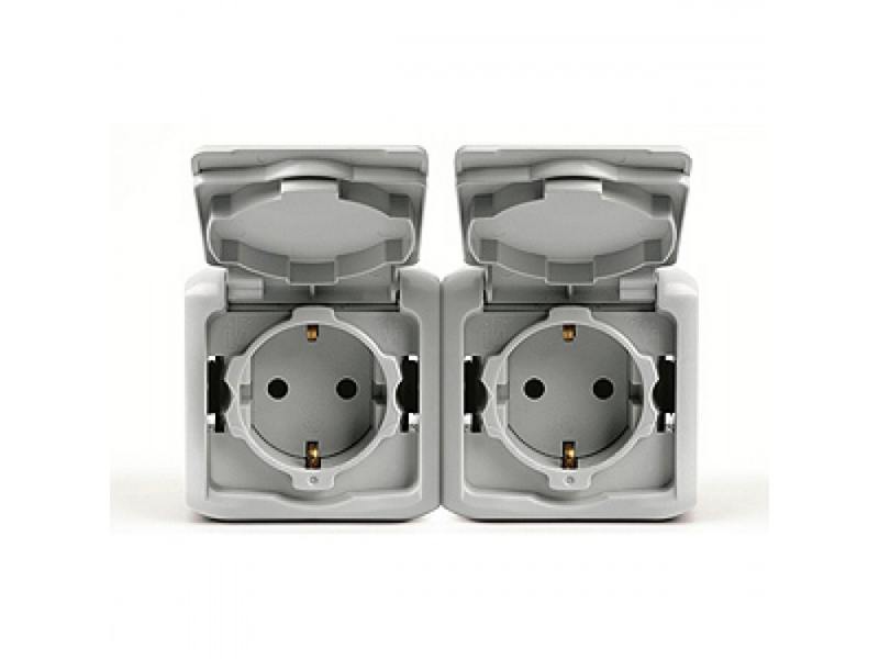 

Розетка двойная Legrand с заземлением шторок IP44 серый 782353